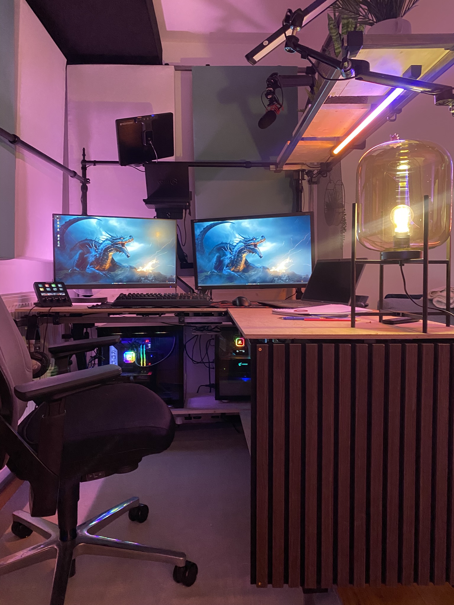 Desk Details